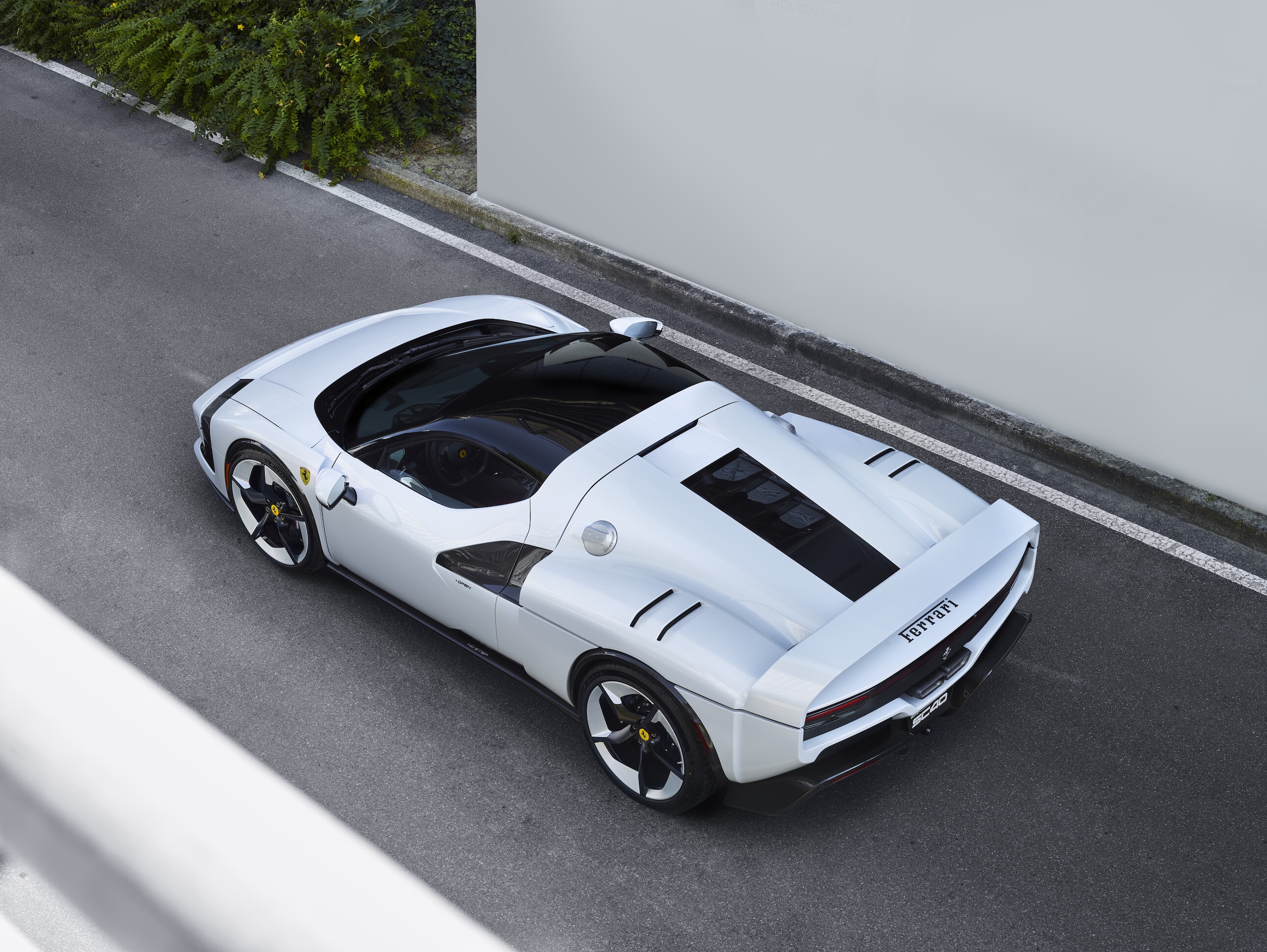 Ferrari SC40
