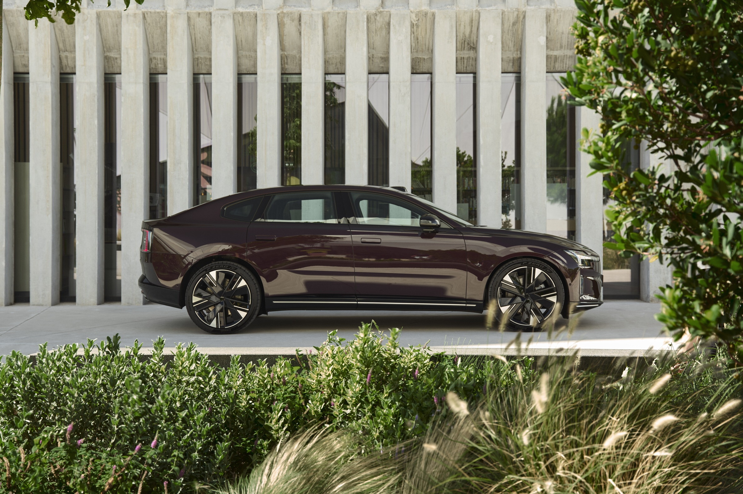 Volvo ES90 2025