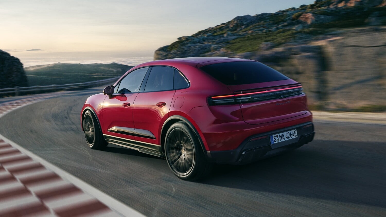 Porsche Macan GTS elettrica