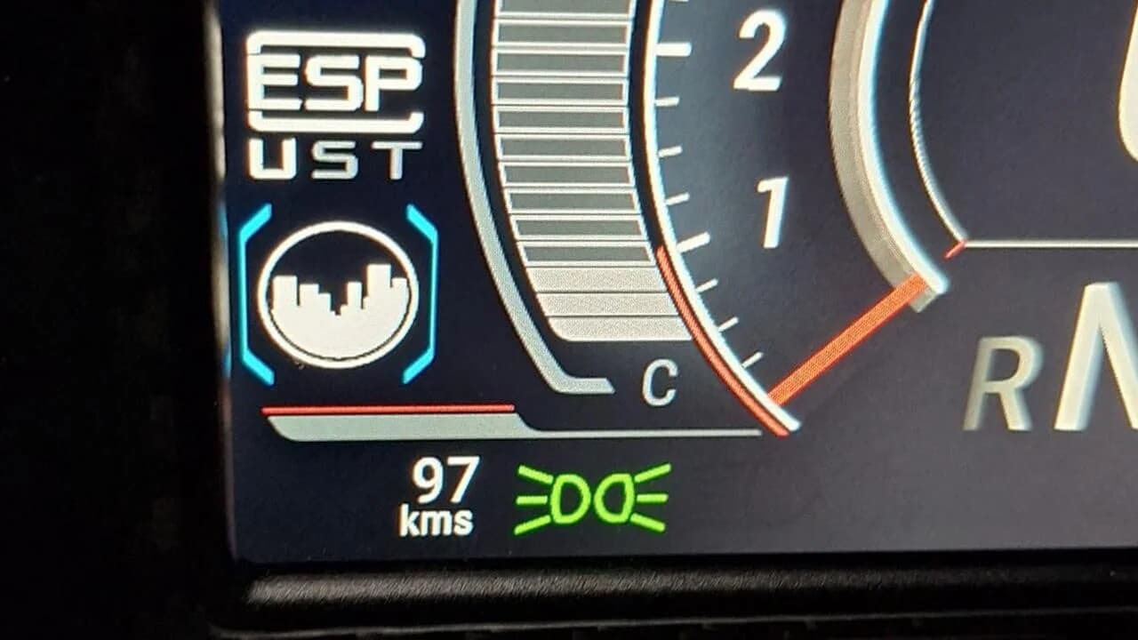 La Aston Martin Valkyrie Spider numero 39 è in vendita