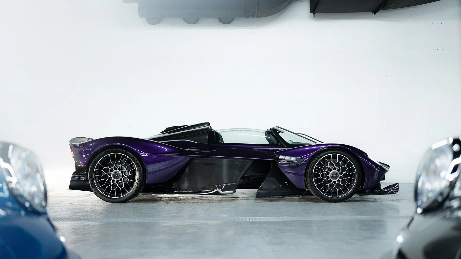 La Aston Martin Valkyrie Spider numero 39 è in vendita