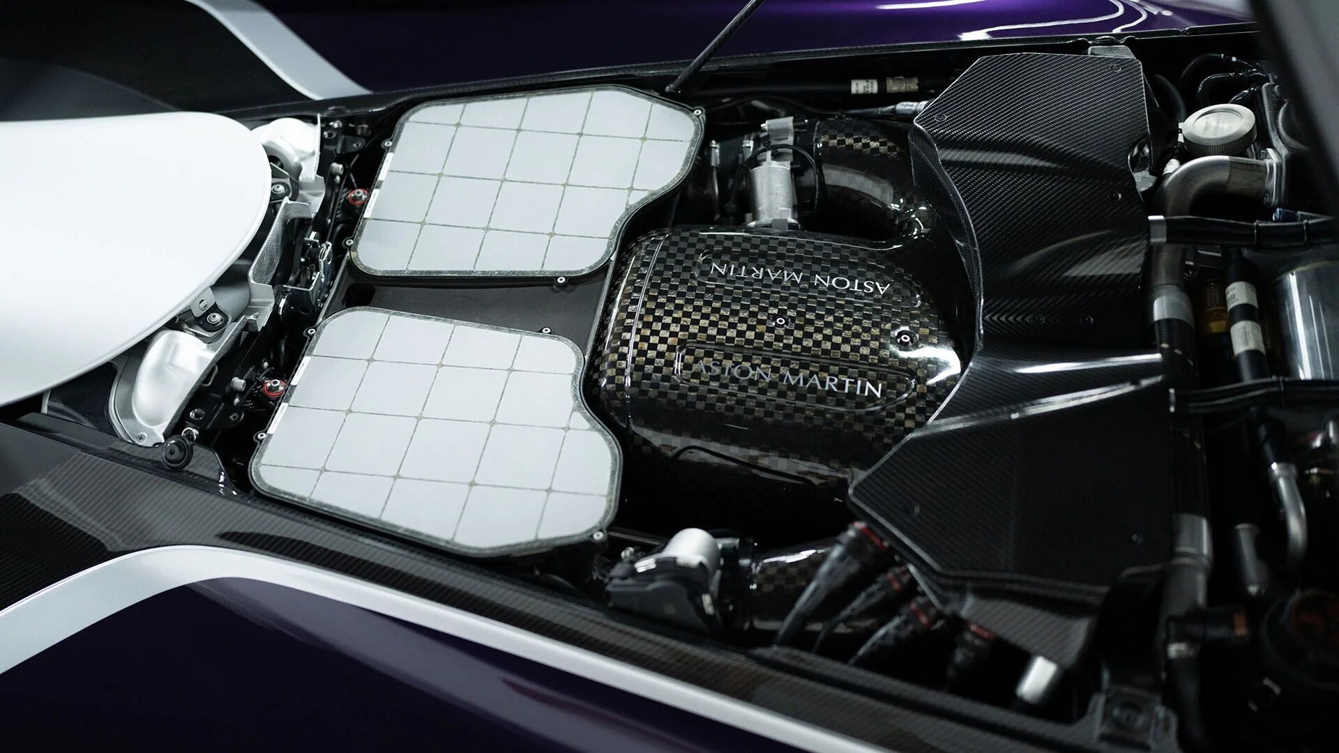 La Aston Martin Valkyrie Spider numero 39 è in vendita