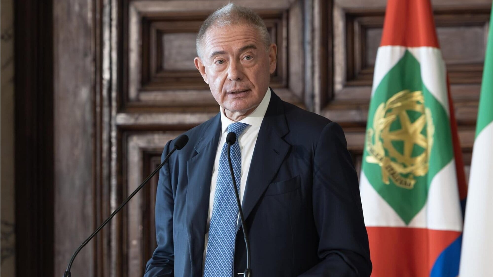 Auto 2035, Urso: Europa decida subito e per la piena neutralità tecnologica