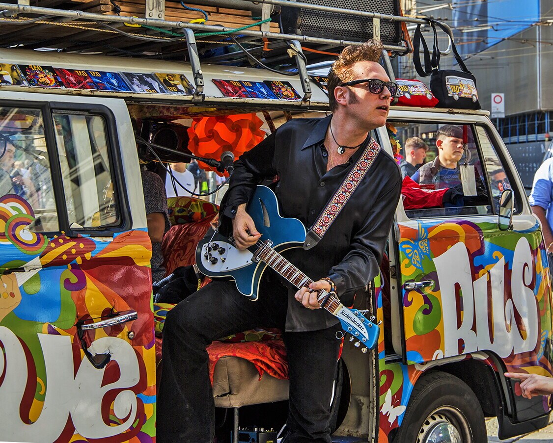 Le FOTO del TAO Love Bus Experience, Volkswagen T2 da concerto