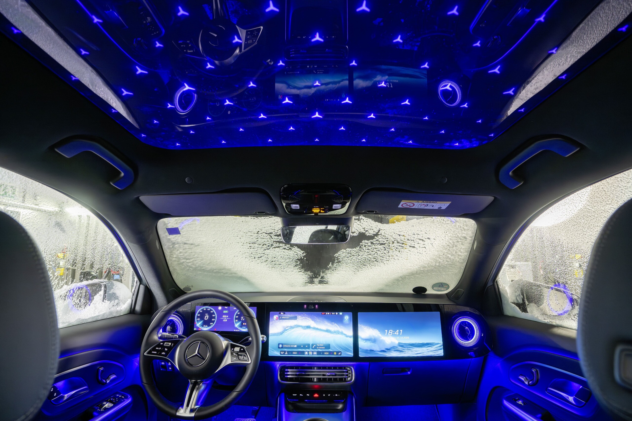 Mercedes GLB 2026, prime immagini di esterni e interni