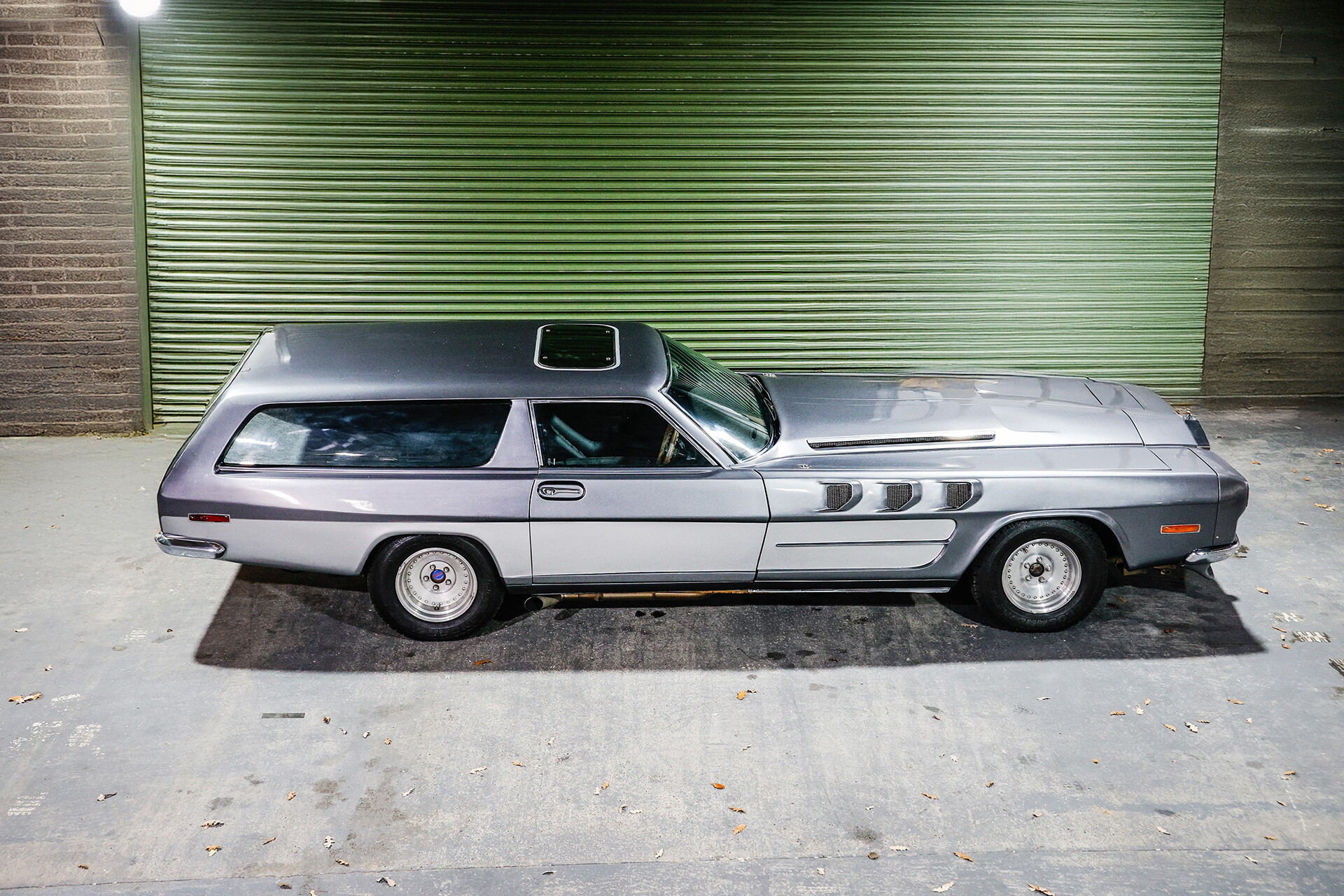 Le foto di "The Beast", one-off con motore aeronautico Rolls-Royce Merlin