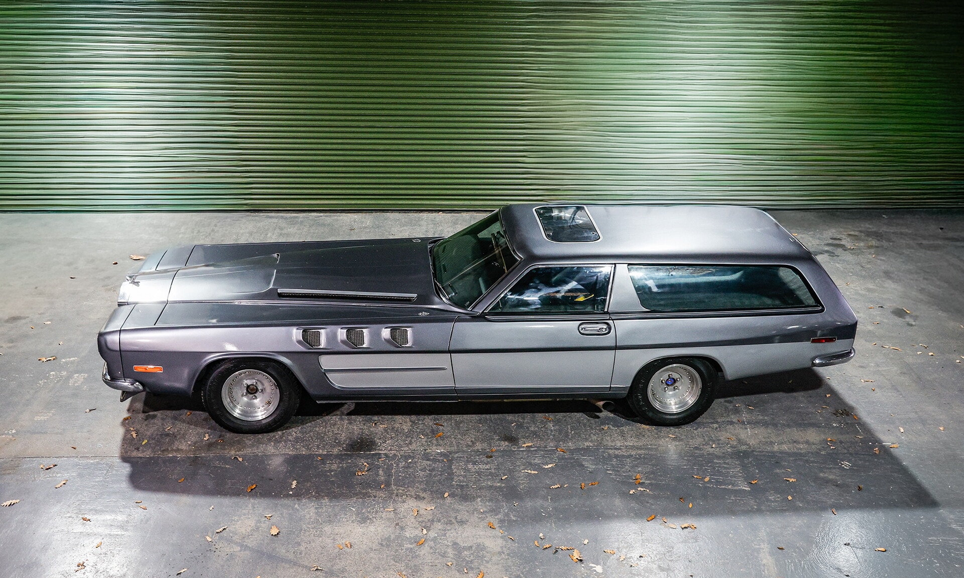 Le foto di "The Beast", one-off con motore aeronautico Rolls-Royce Merlin