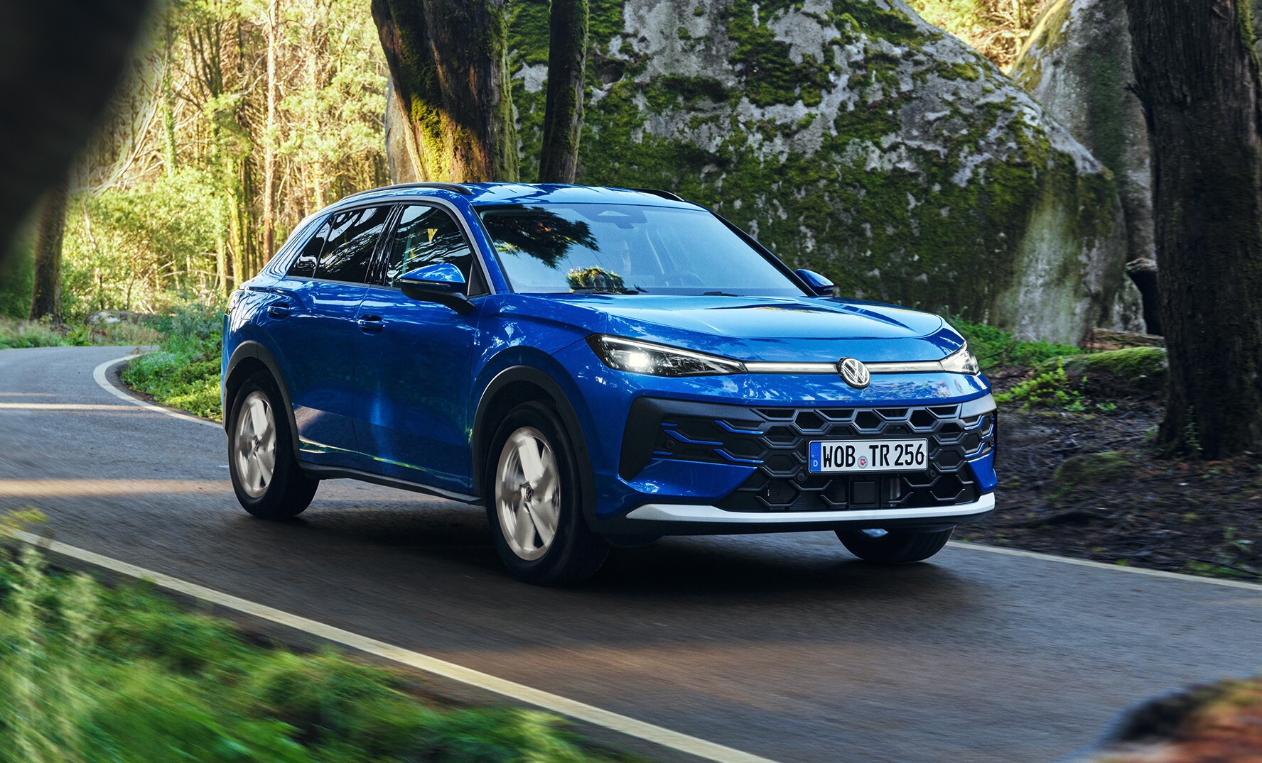 Nuovo Volkswagen T-Roc, le foto in azione