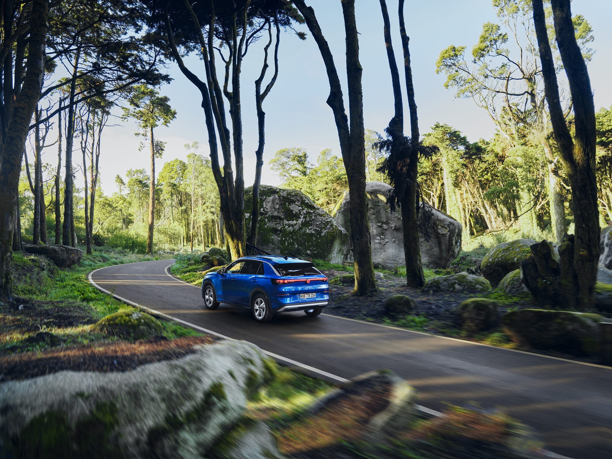 Nuovo Volkswagen T-Roc, le foto in azione