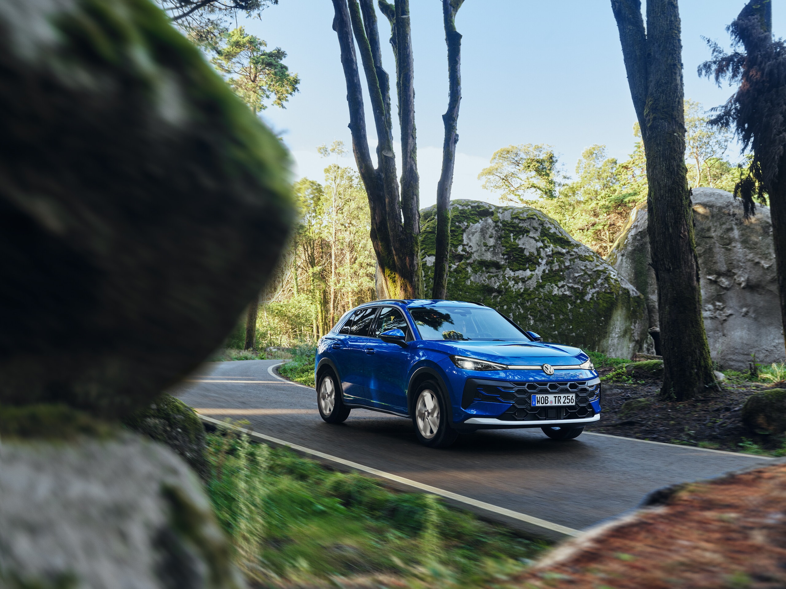 Nuovo Volkswagen T-Roc, le foto in azione