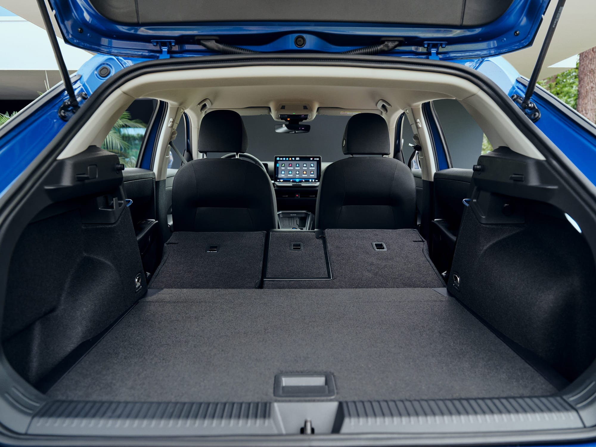 Nuovo Volkswagen T-Roc, le foto in azione