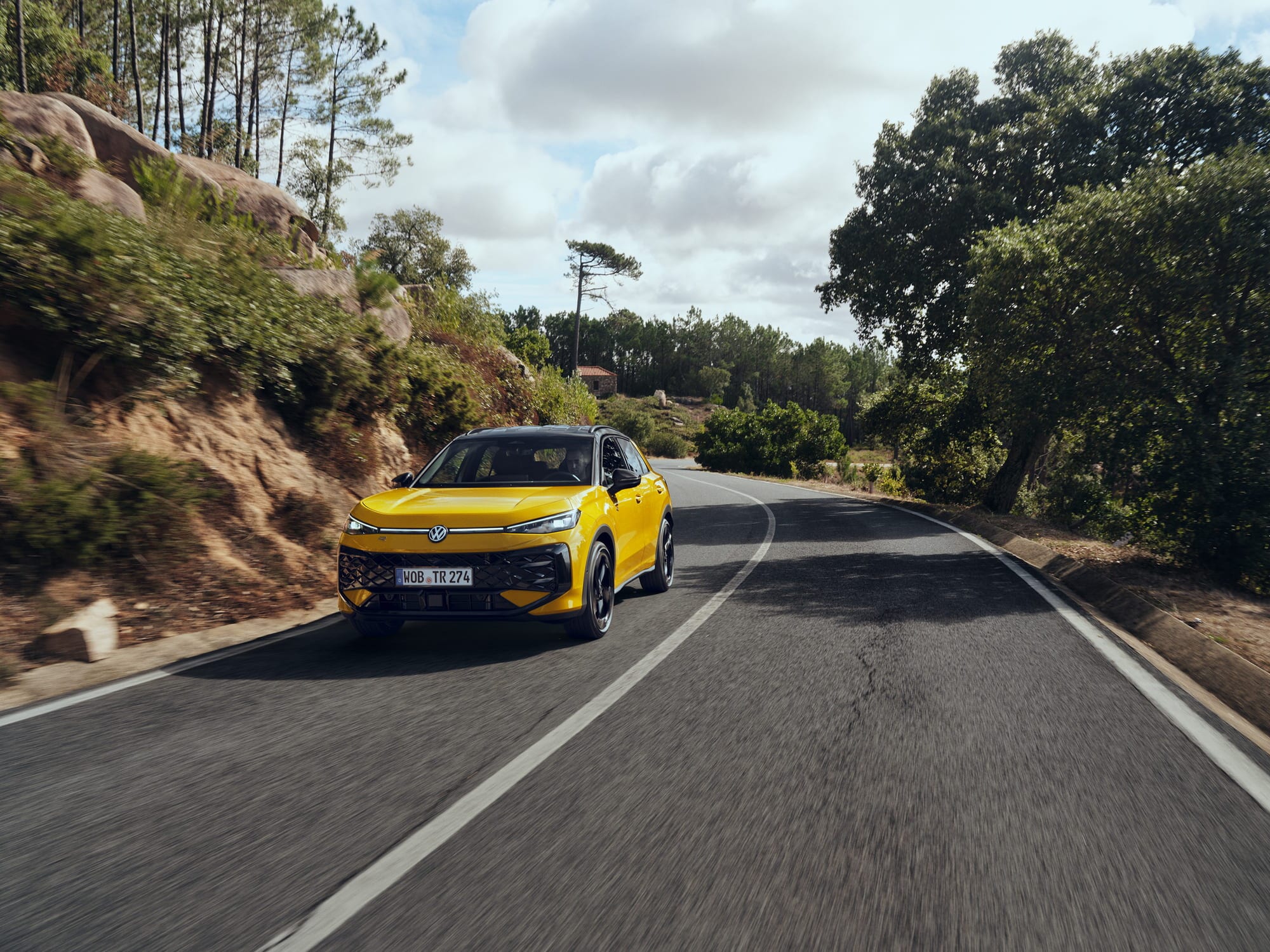 Nuovo Volkswagen T-Roc, le foto in azione