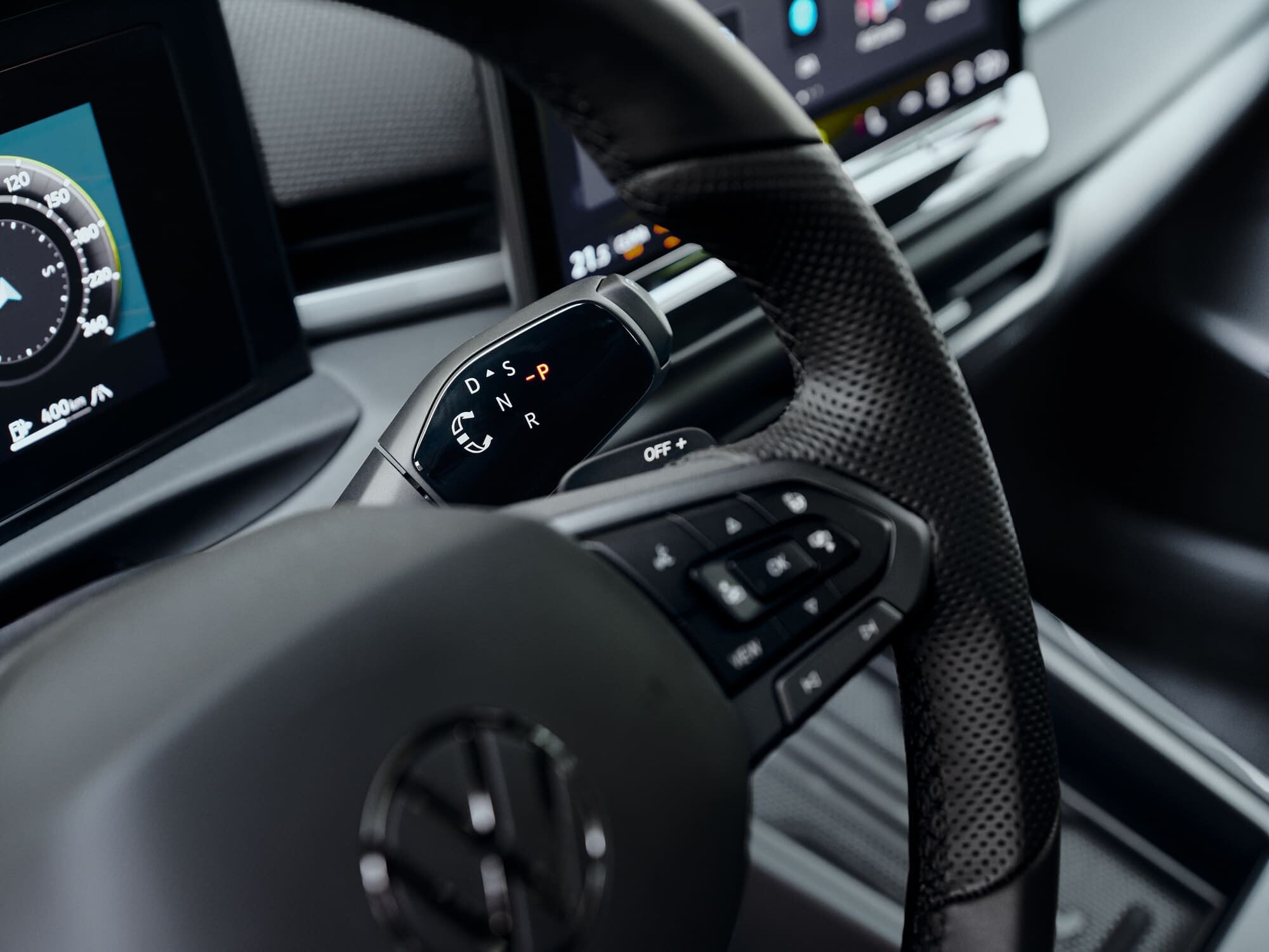 Nuovo Volkswagen T-Roc, le foto in azione