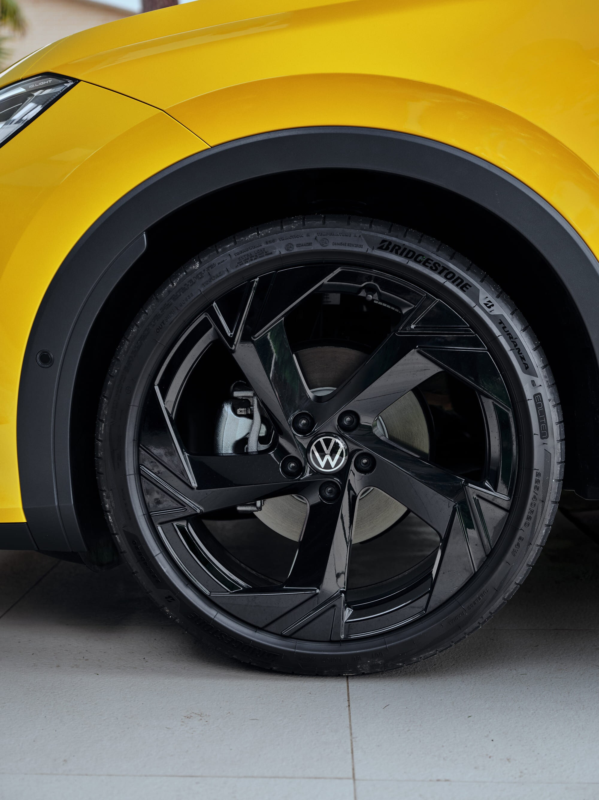 Nuovo Volkswagen T-Roc, le foto in azione