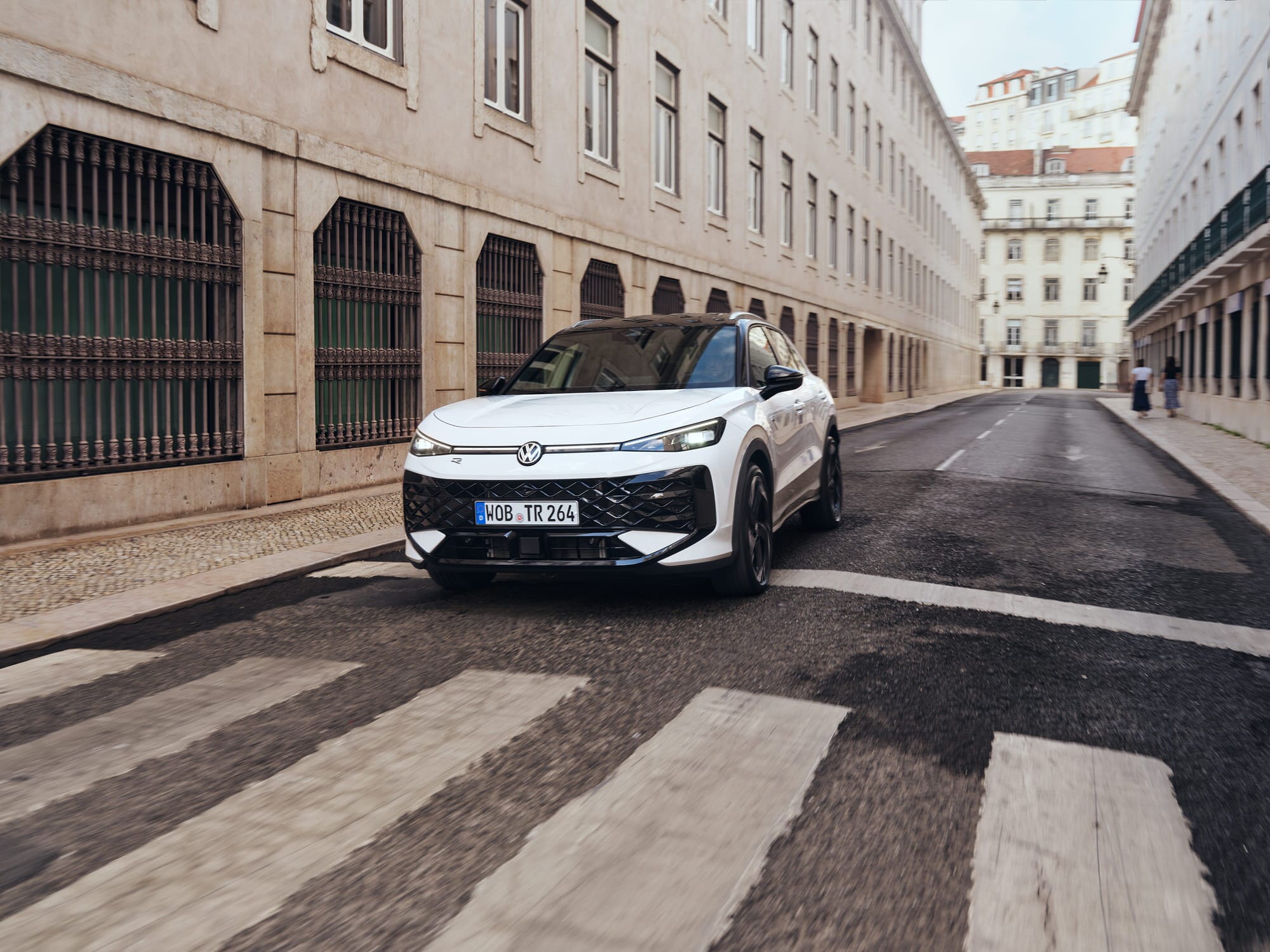 Nuovo Volkswagen T-Roc, le foto in azione