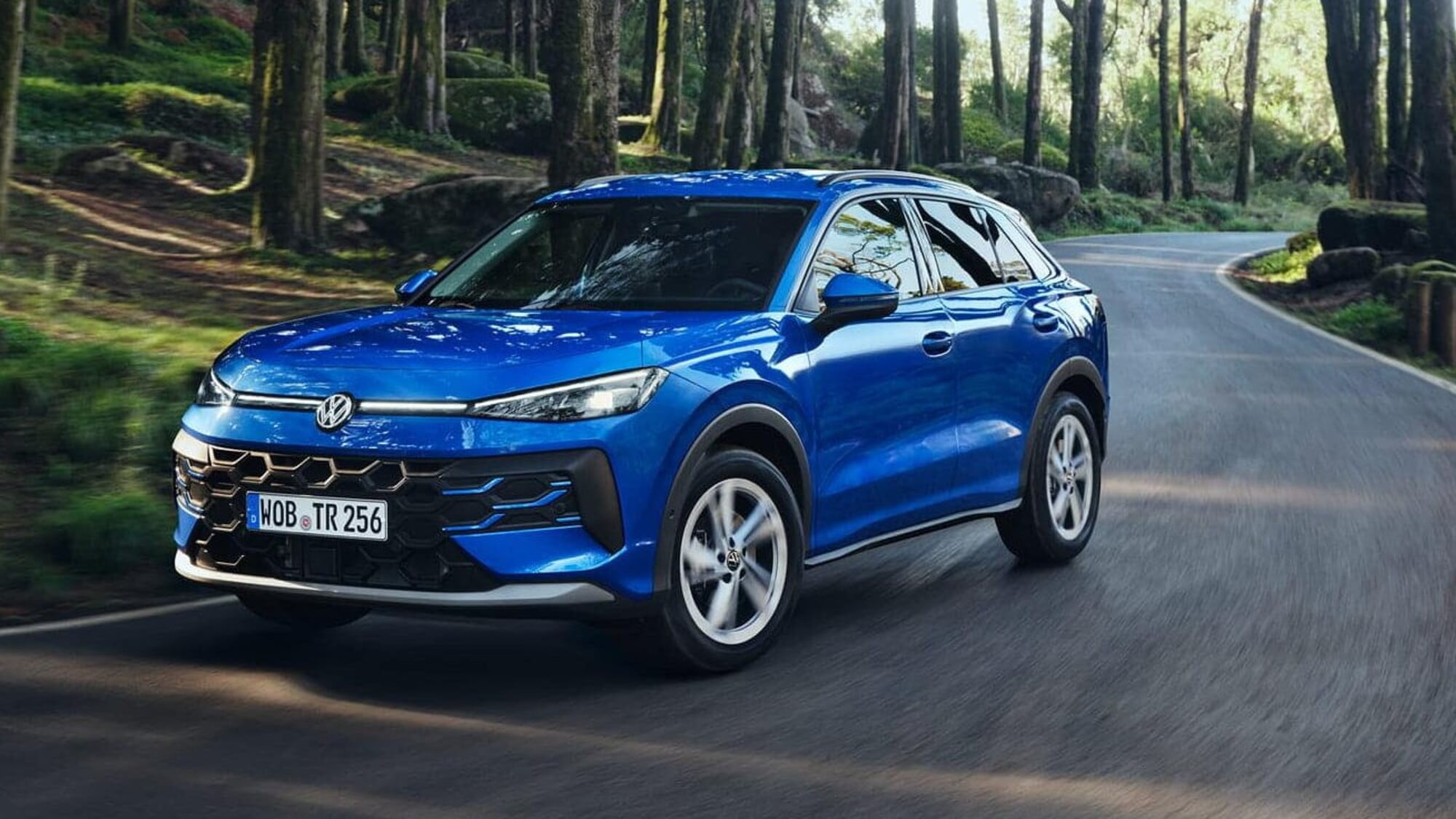 T-Roc è solo ibrido, la prova del bestseller Volkswagen