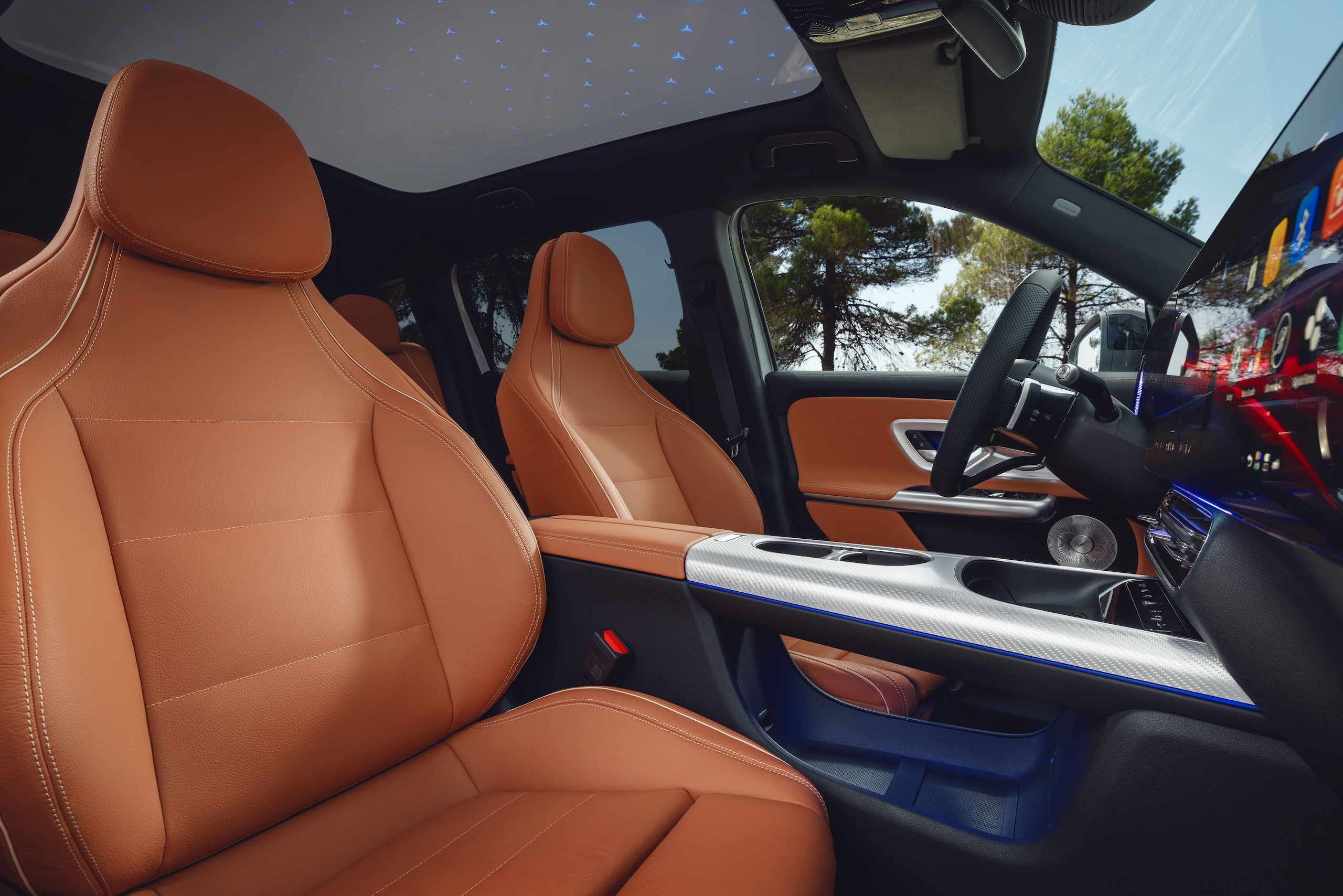 Mercedes GLB 2026, le foto