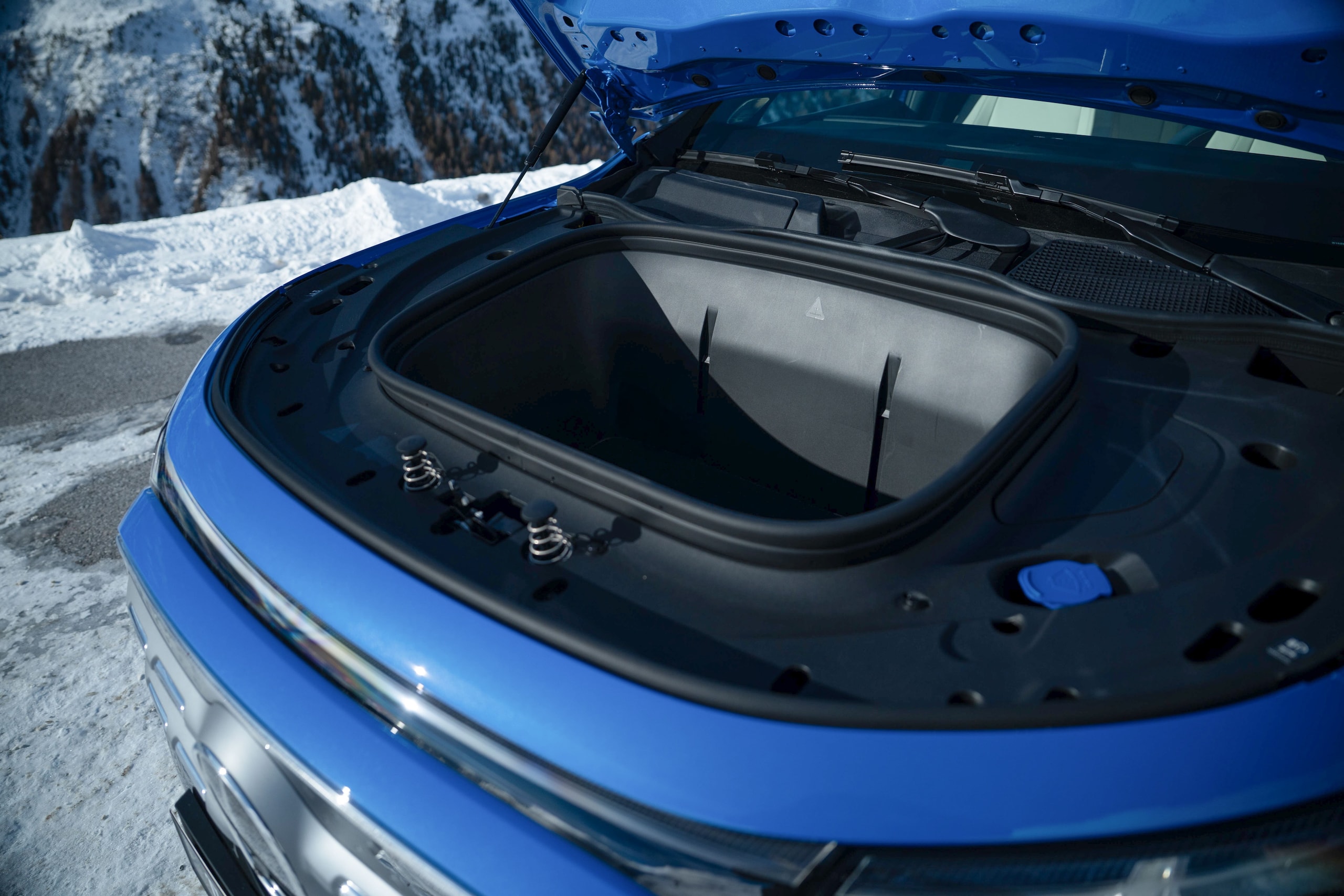 Mercedes GLB 2026, le foto