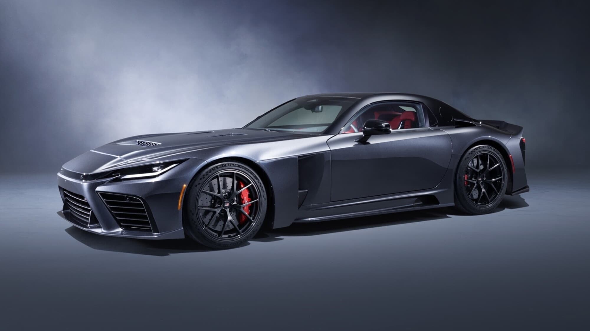 Toyota GR GT, la supercar segna una prima volta per la casa nipponica