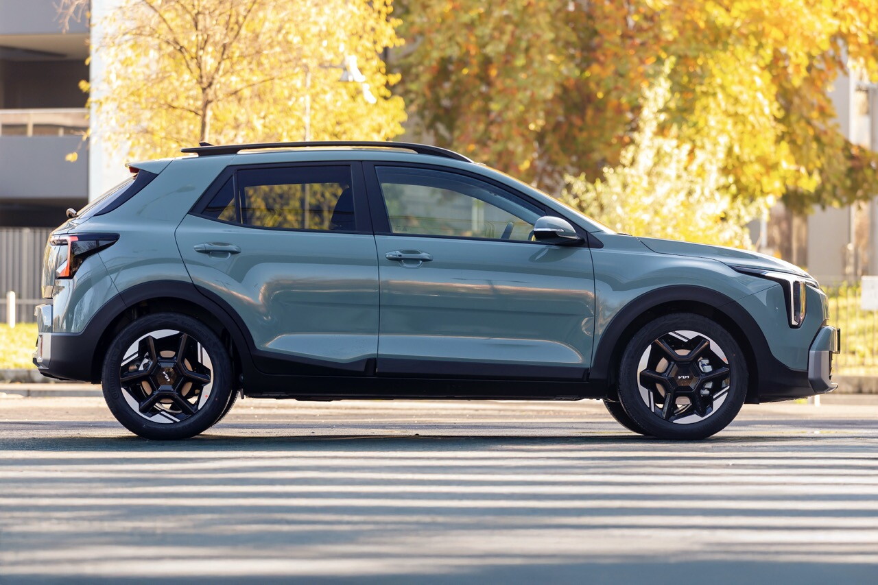 Kia Stonic 2026 su strada