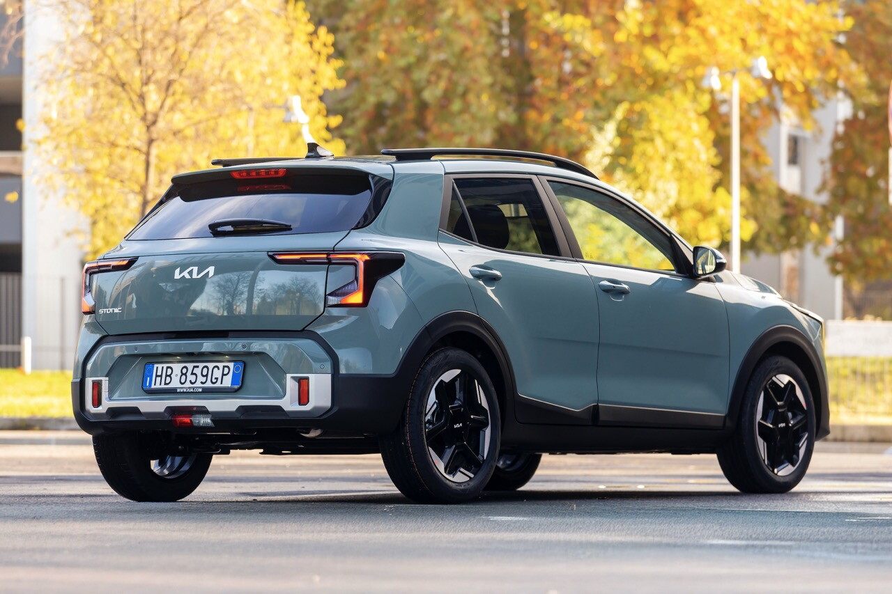 Kia Stonic 2026 su strada