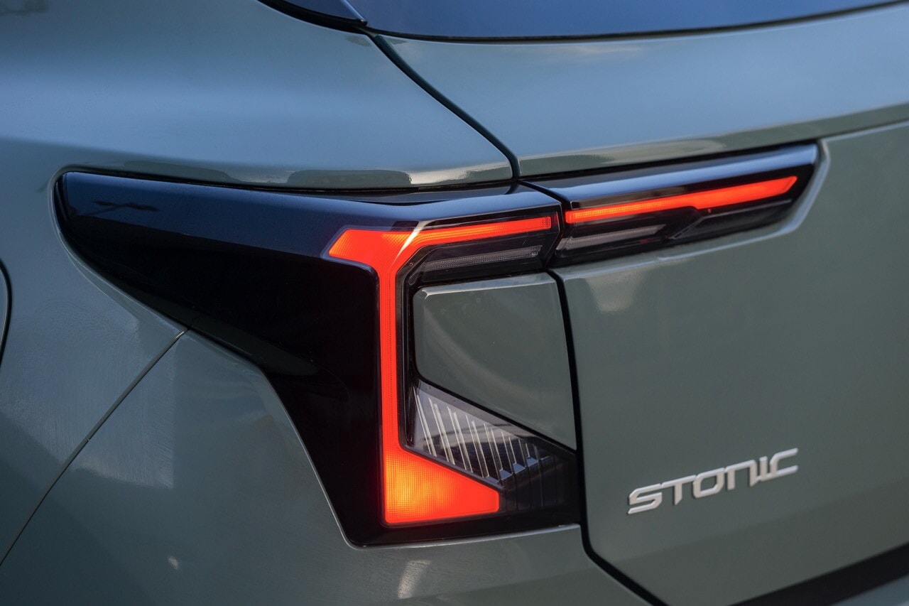Kia Stonic 2026 su strada