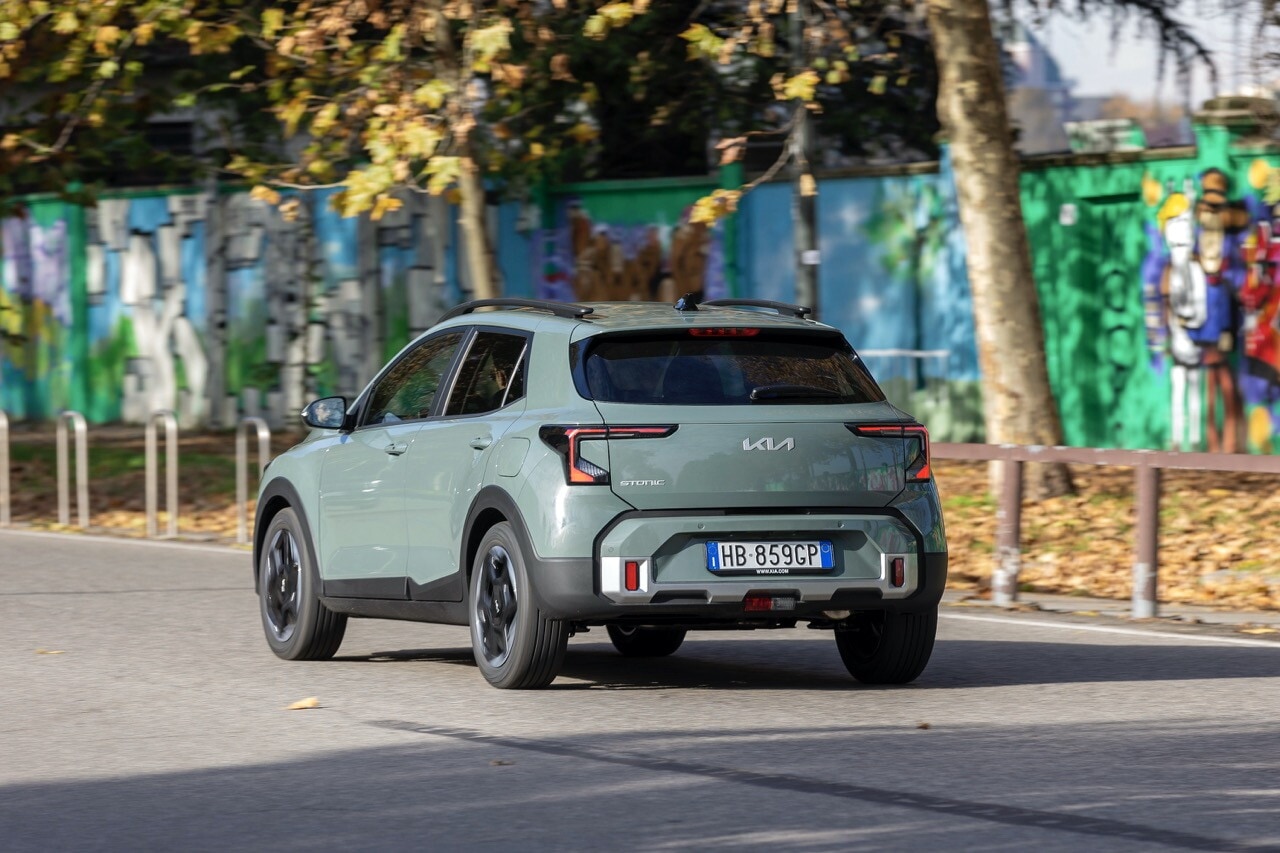 Kia Stonic 2026 su strada