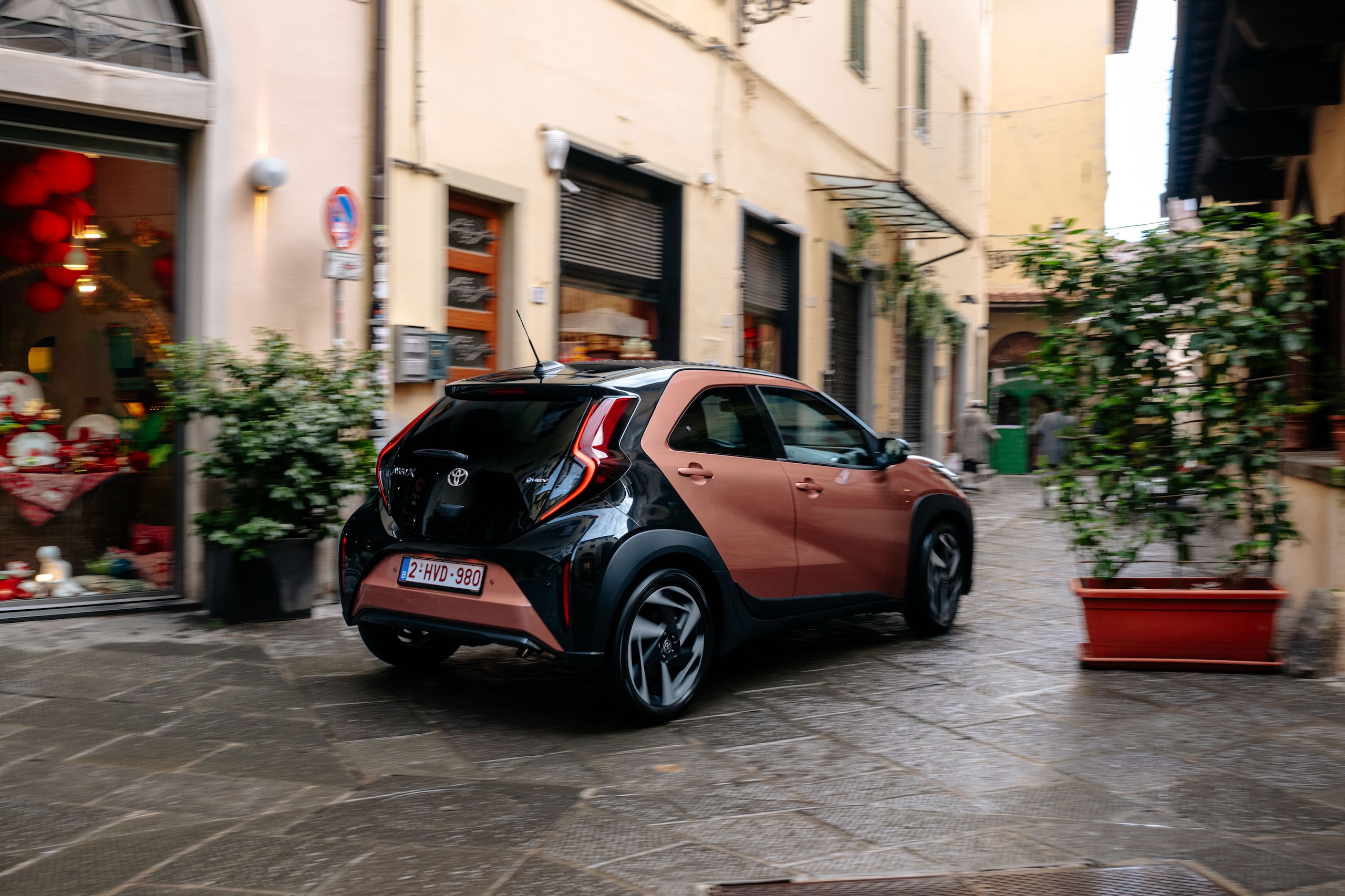 Toyota Aygo X Hybrid, la prima citycar full hybrid