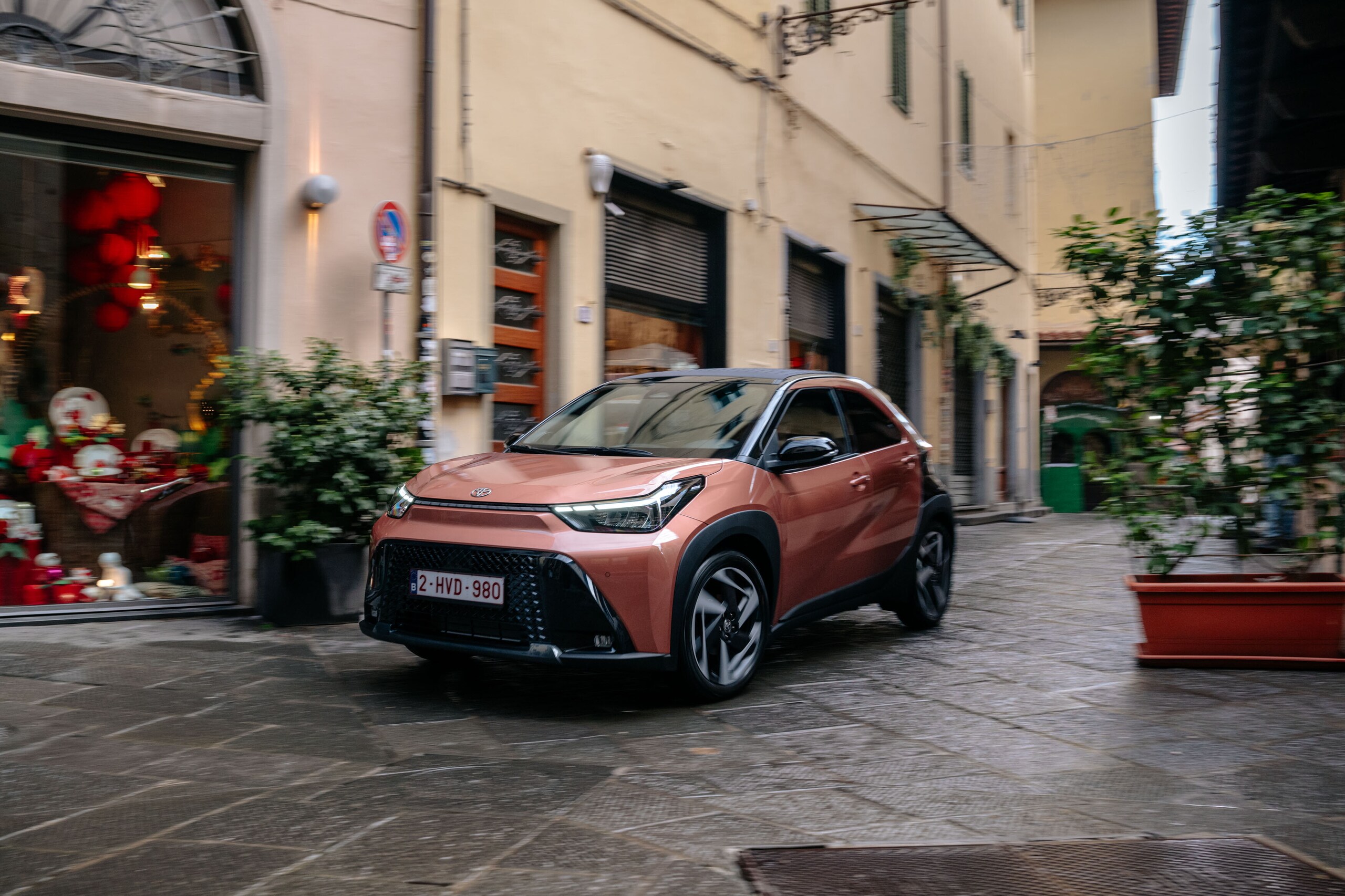 Toyota Aygo X Hybrid, la prima citycar full hybrid