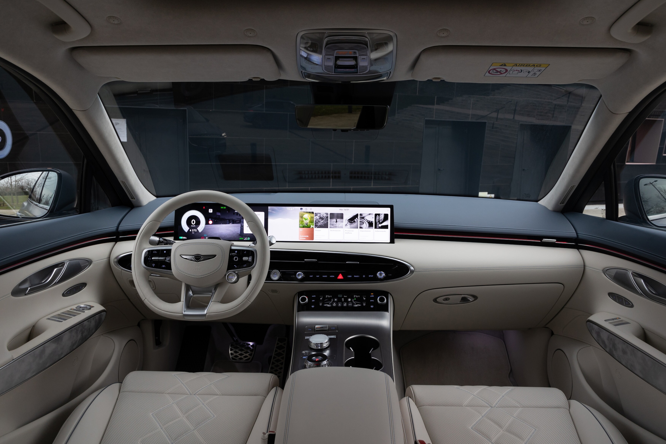 Genesis, ecco la gamma per l'Italia