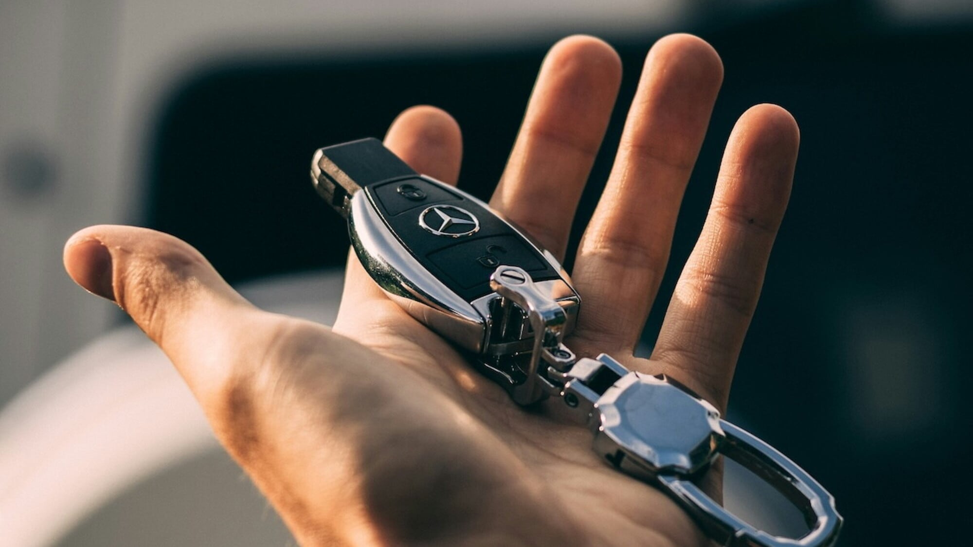 Auto bloccata: le soluzioni se la chiave non apre