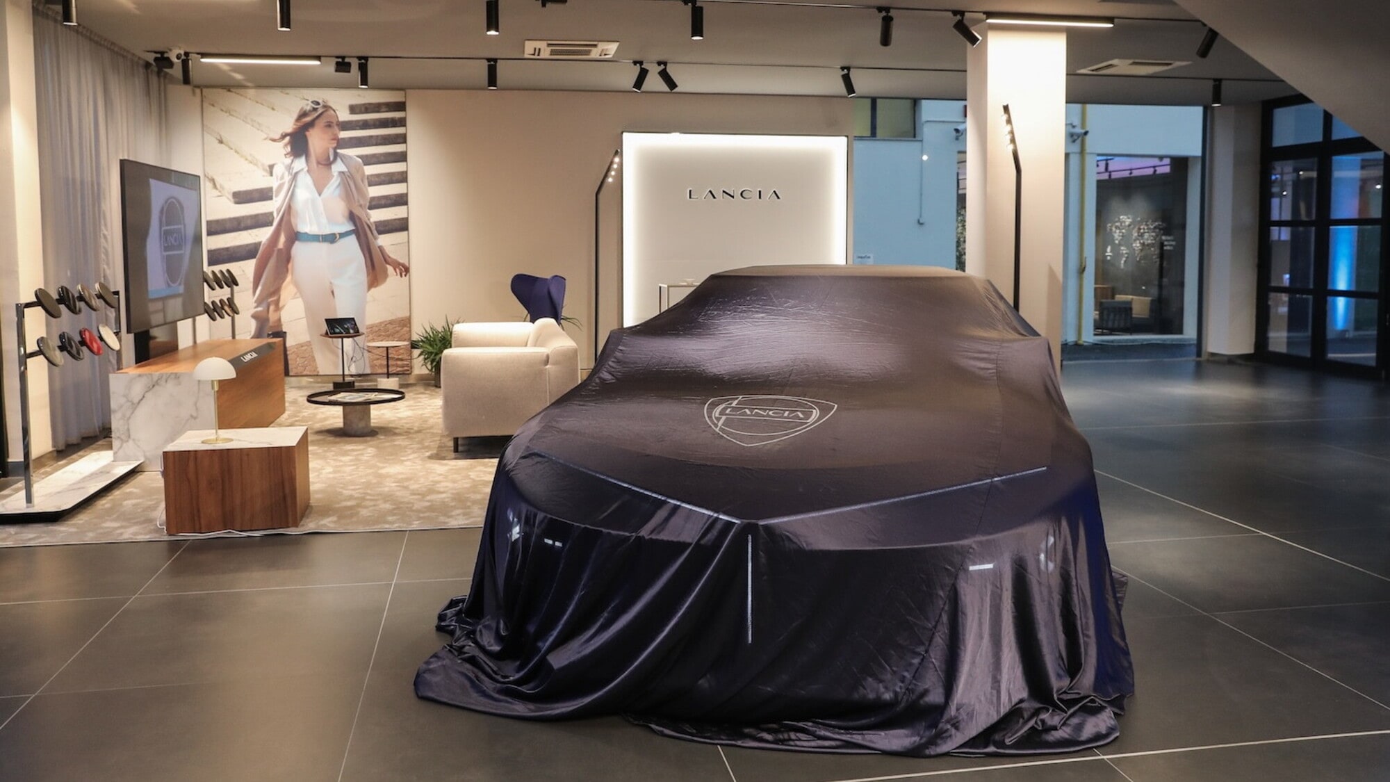 Stellantis avverte: l’Europa dell’auto deve cambiare