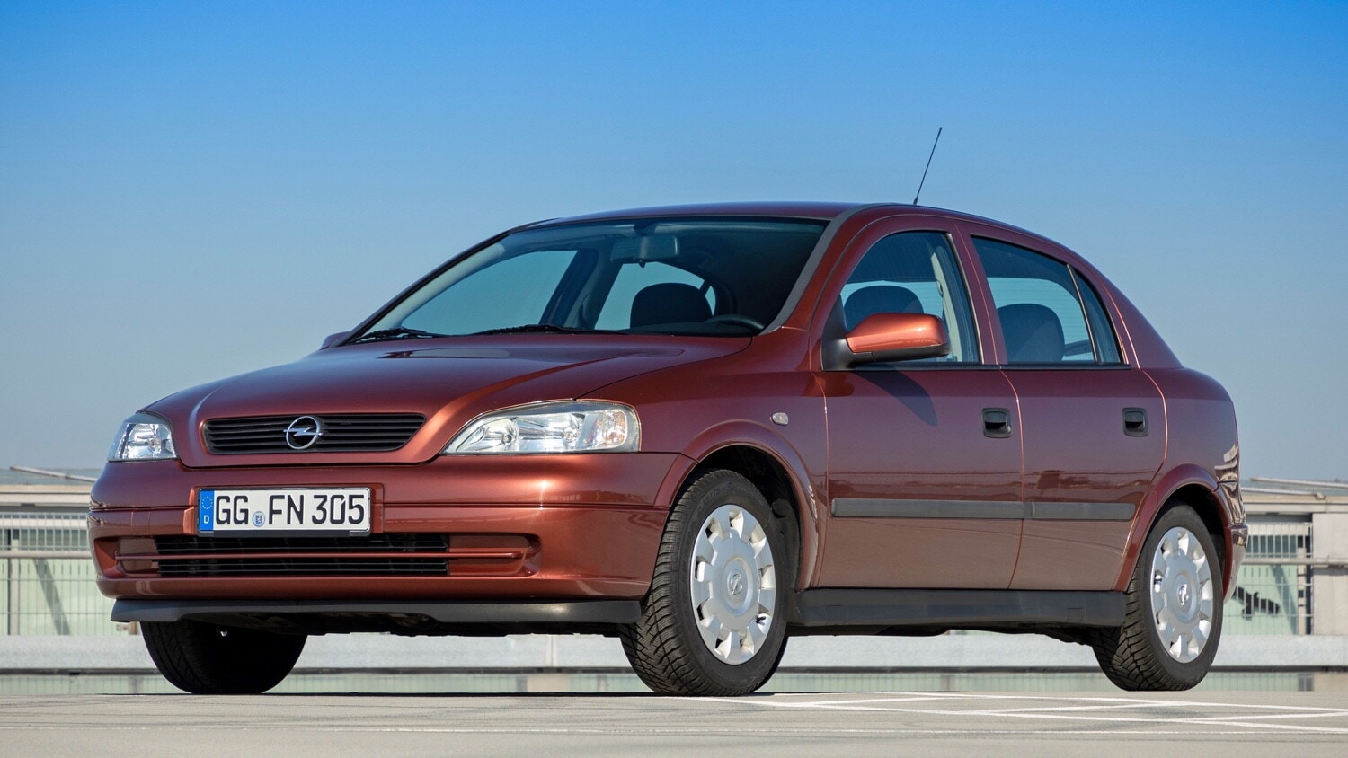 Opel Astra si rinnova: una storia lunga 35 anni che prosegue