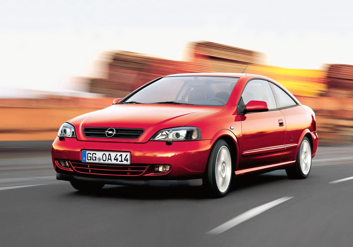 Opel Astra si rinnova: una storia lunga 35 anni che prosegue