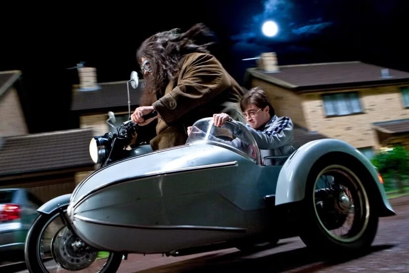 Harry Potter, sale l'attesa per la serie: tutte le auto della saga