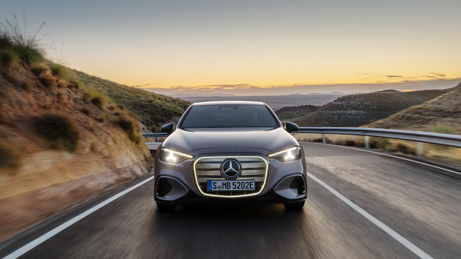 Per la prima volta anche Mercedes Classe C ha una versione elettrica
