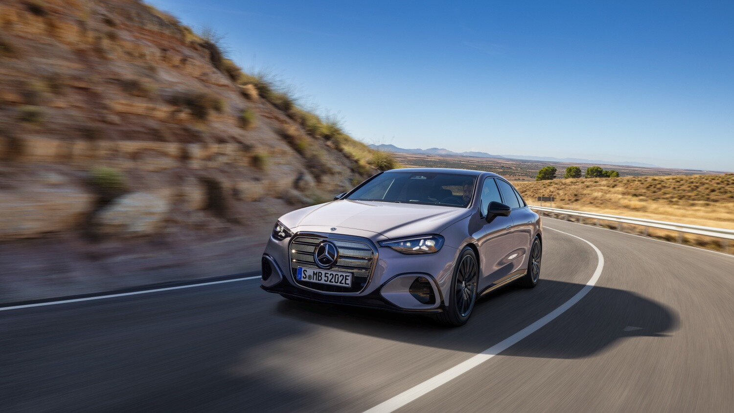 Per la prima volta anche Mercedes Classe C ha una versione elettrica