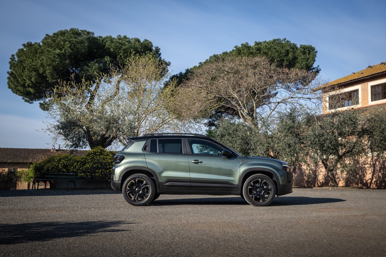 Avenger, arriva il restyling per la piccola Jeep