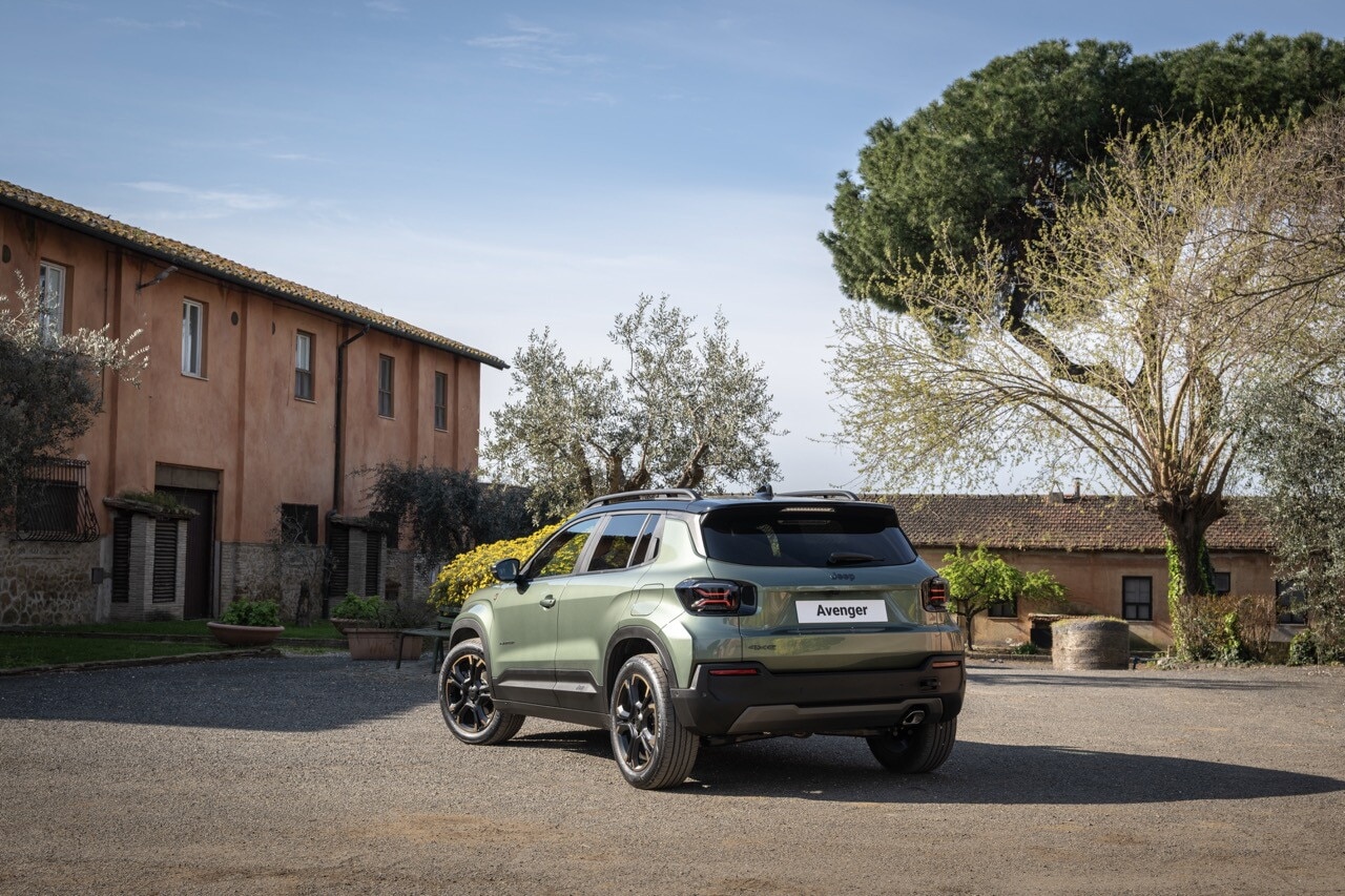 Avenger, arriva il restyling per la piccola Jeep