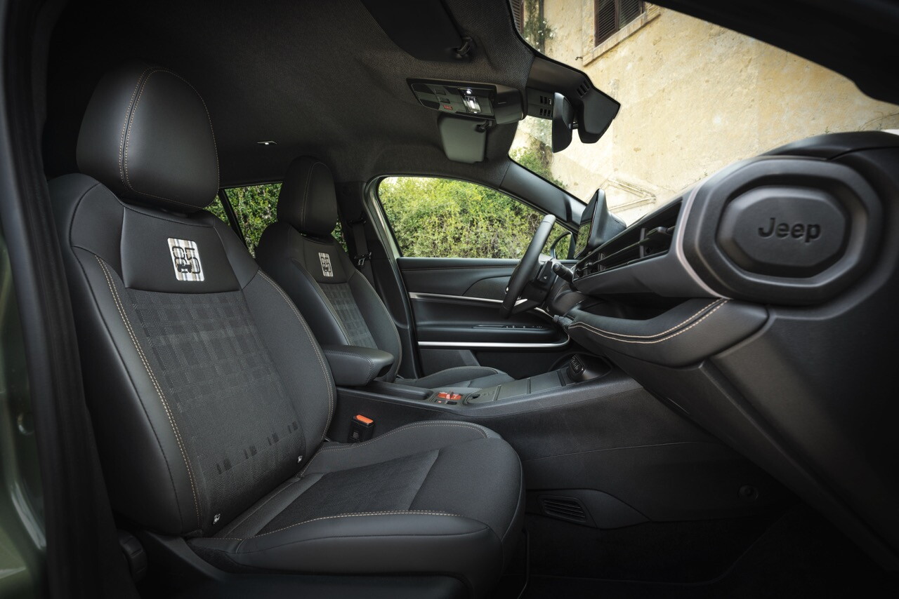 Avenger, arriva il restyling per la piccola Jeep