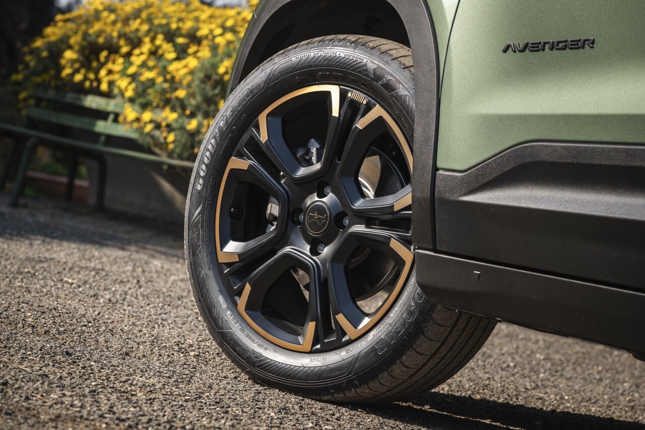 Avenger, arriva il restyling per la piccola Jeep