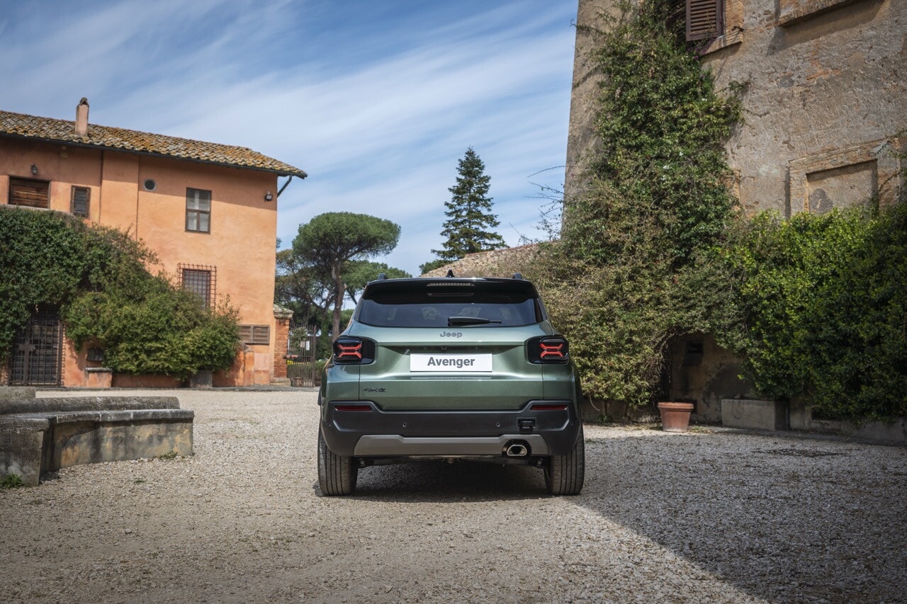 Avenger, arriva il restyling per la piccola Jeep