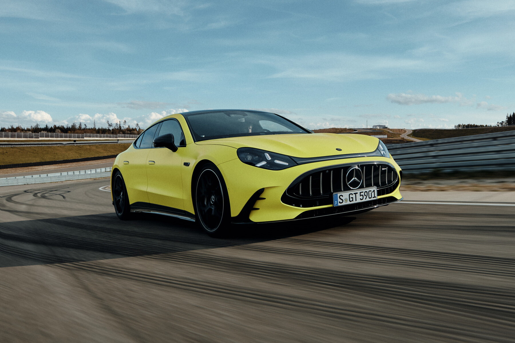 La nuova Mercedes-AMG GT Coupé4: Prestazioni rivoluzionarie. Intensità massima