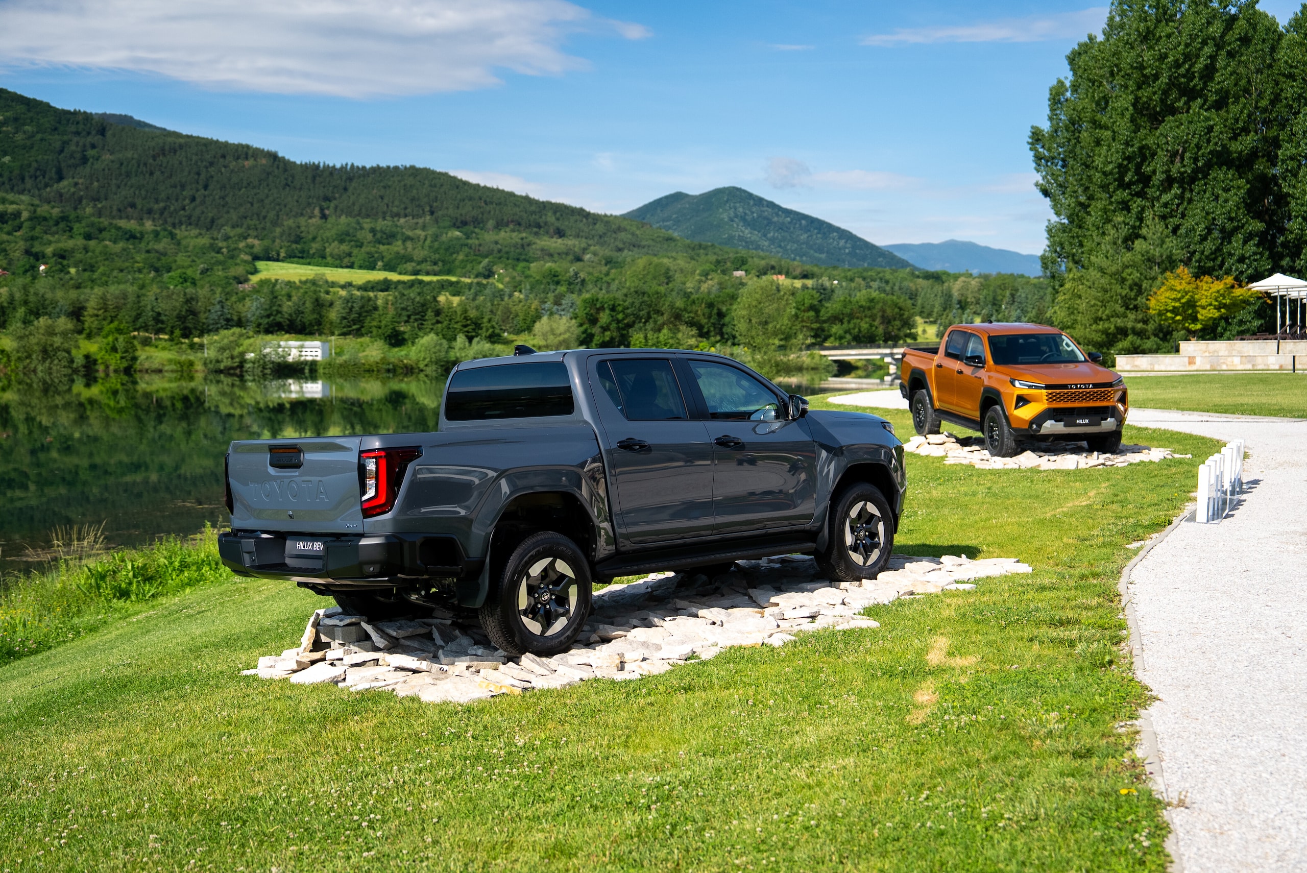 Toyota Hilux 2026, inarrestabile come sempre