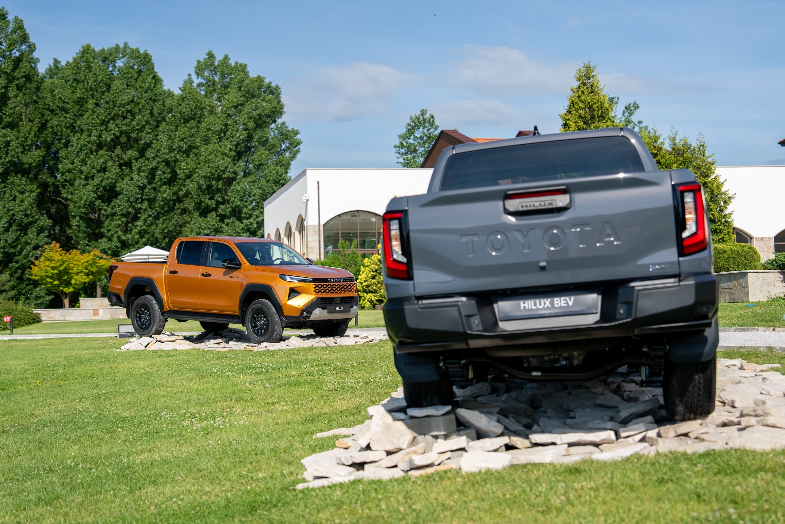 Toyota Hilux 2026, inarrestabile come sempre