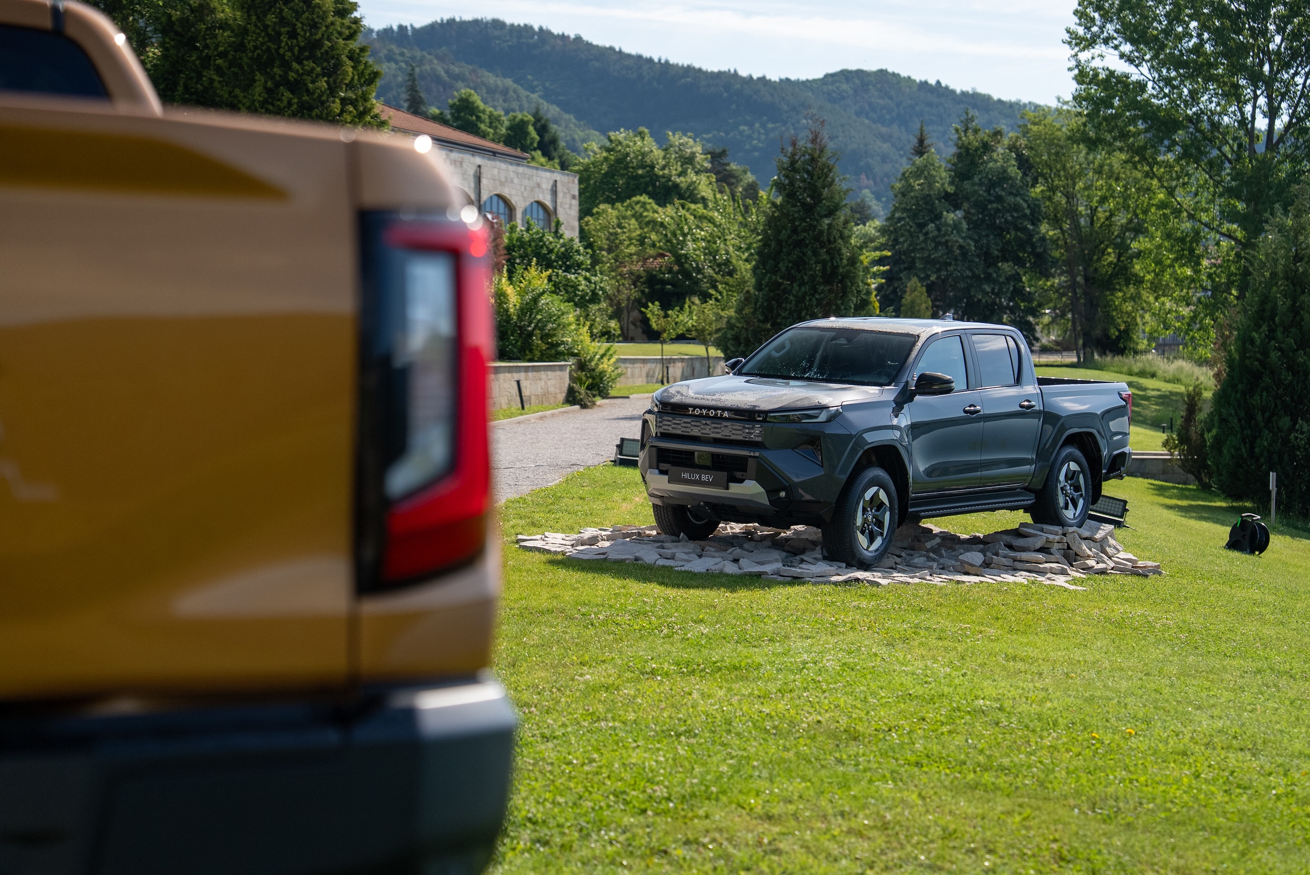 Toyota Hilux 2026, inarrestabile come sempre