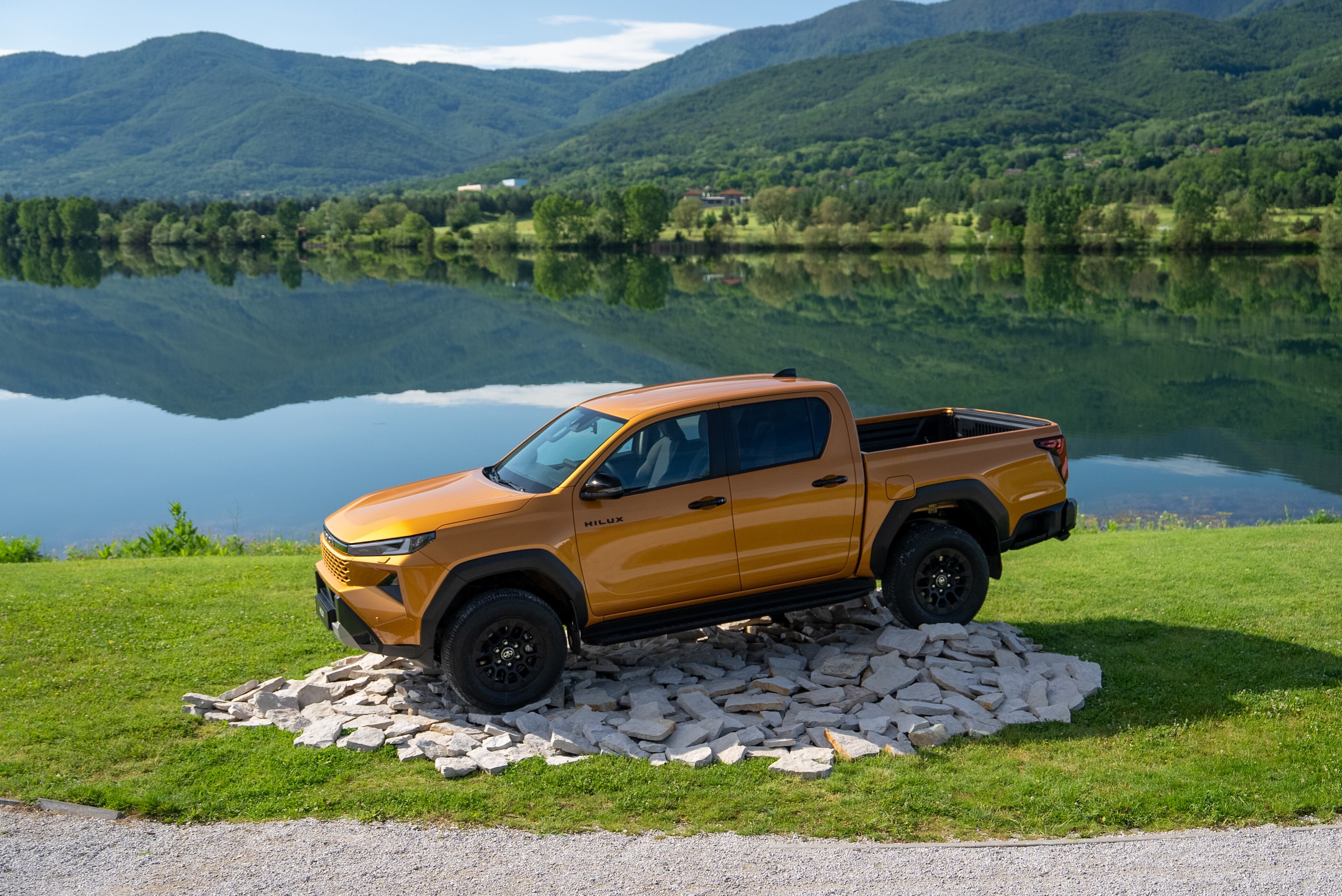 Toyota Hilux 2026, inarrestabile come sempre