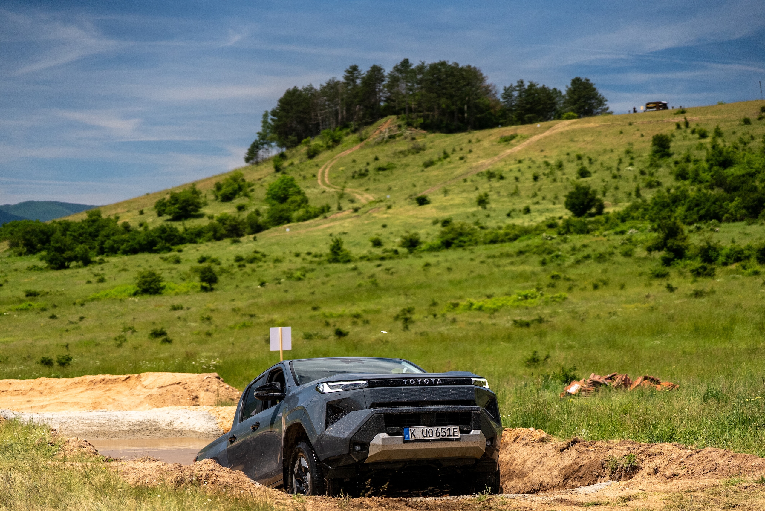 Toyota Hilux 2026, inarrestabile come sempre