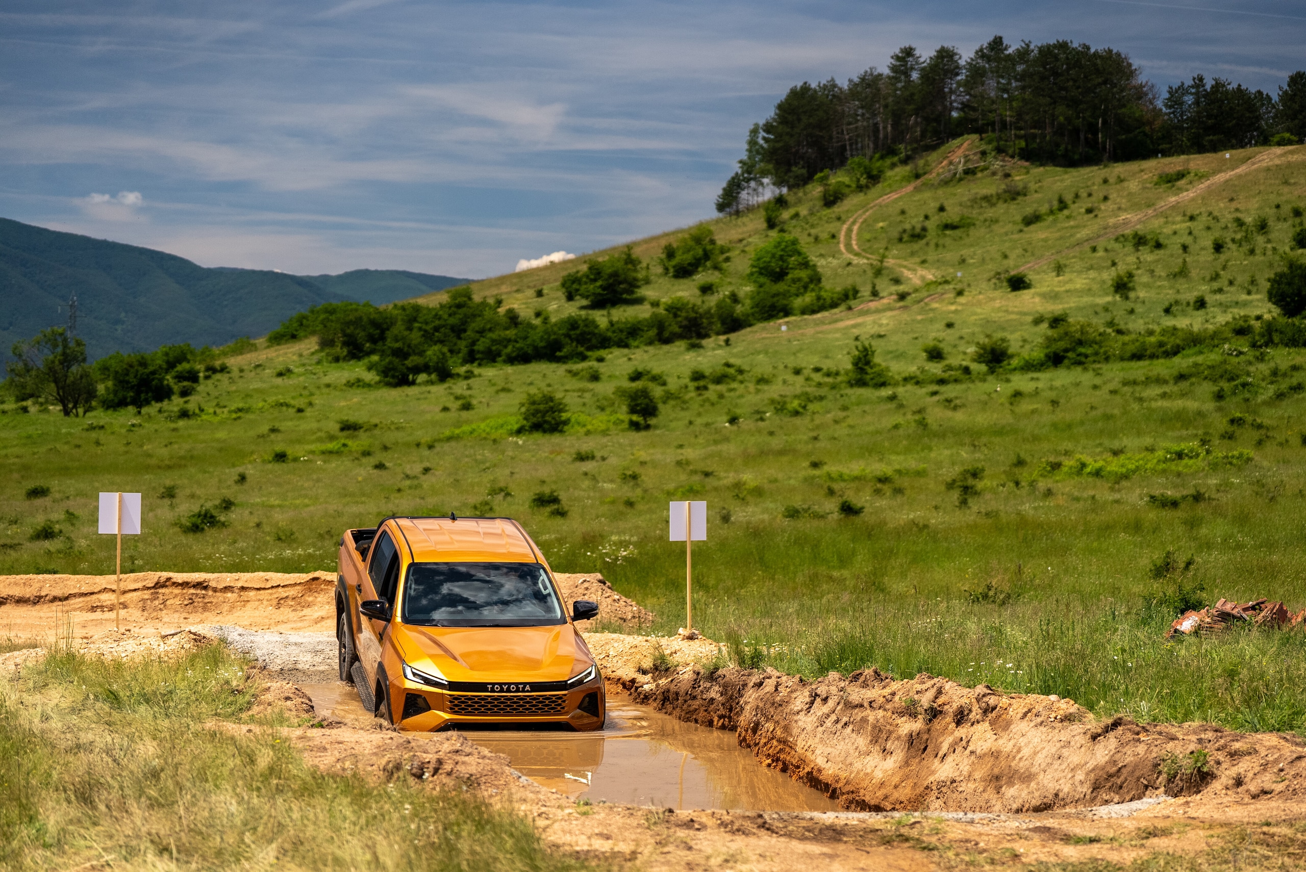 Toyota Hilux 2026, inarrestabile come sempre