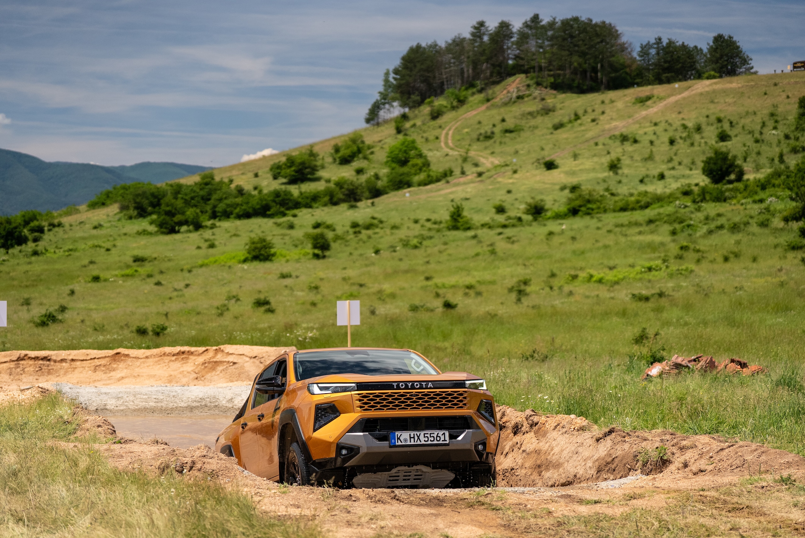 Toyota Hilux 2026, inarrestabile come sempre